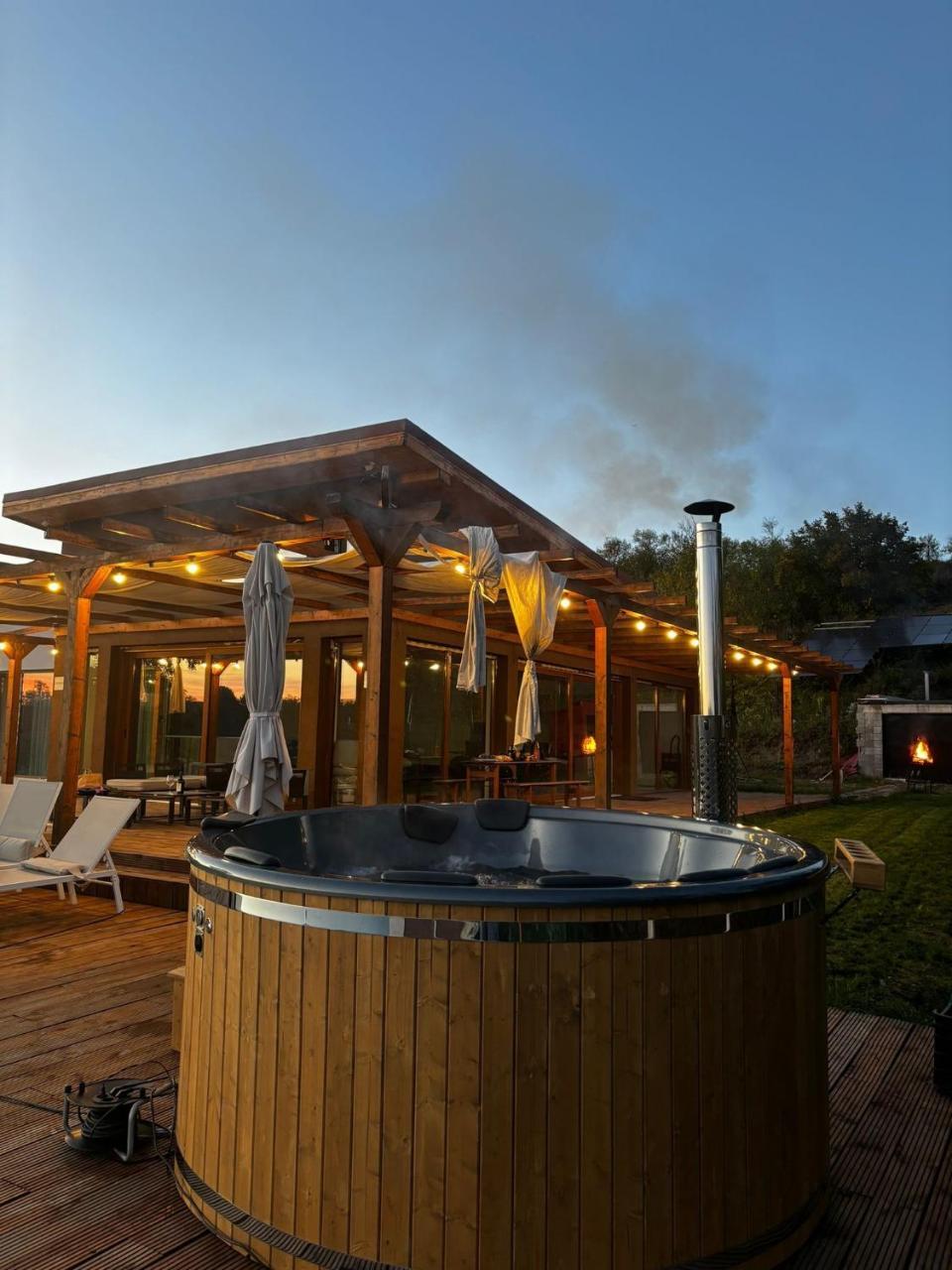 Aurorae Residence — 4-Star Luxury Hotel in Recas, Romania