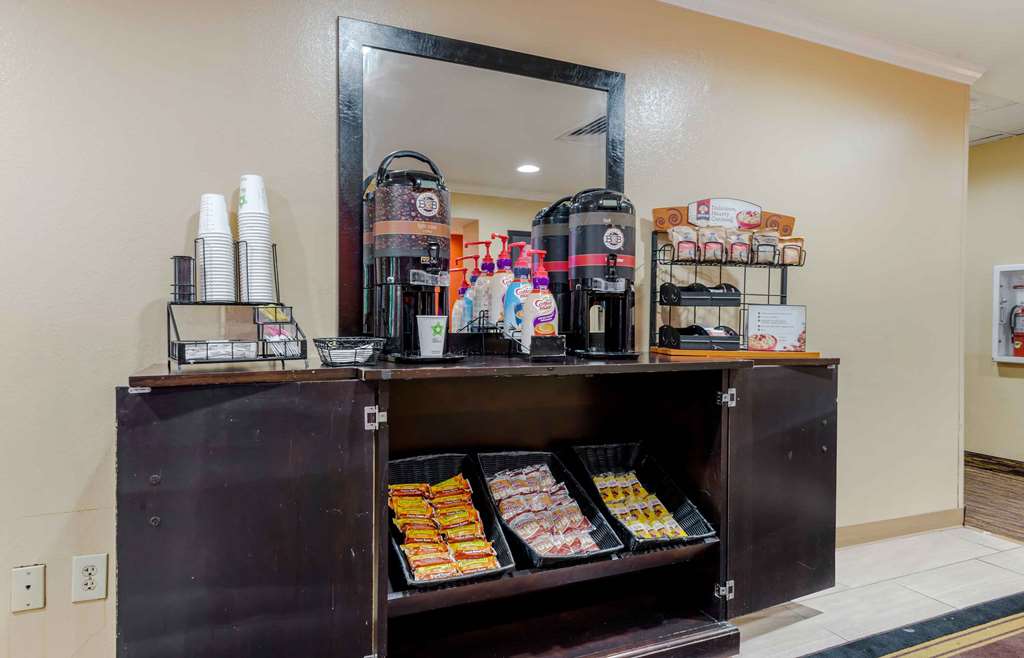 Extended Stay America Suites Elizabeth Newark Airport - photo 9