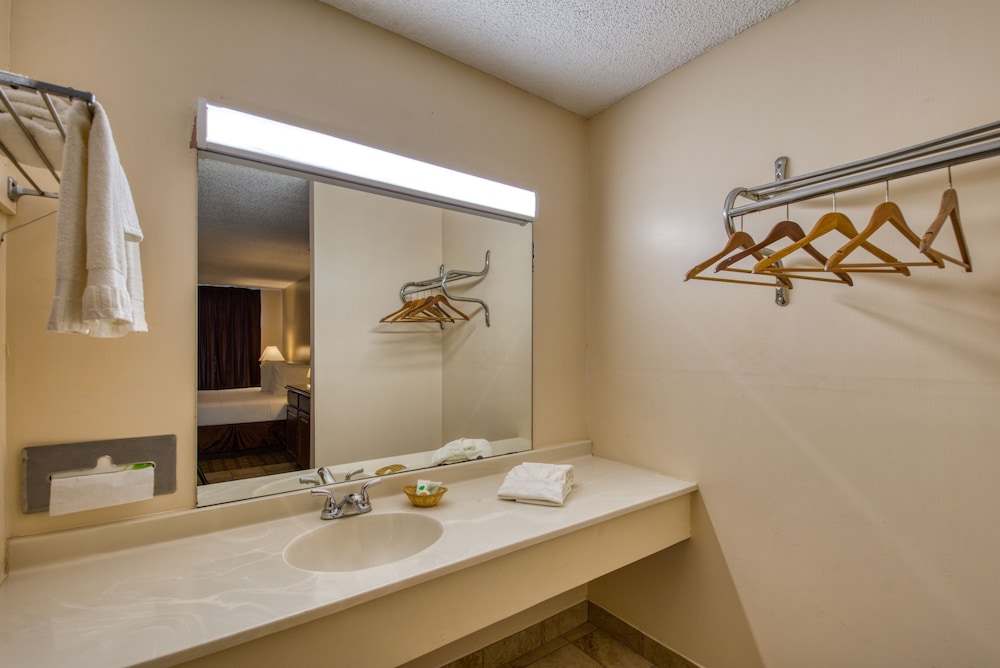 Palms Garden Inn - photo 26