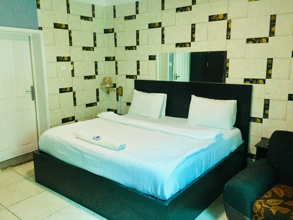 Perfect View Hotel Limited - last minute hotel in Lagos