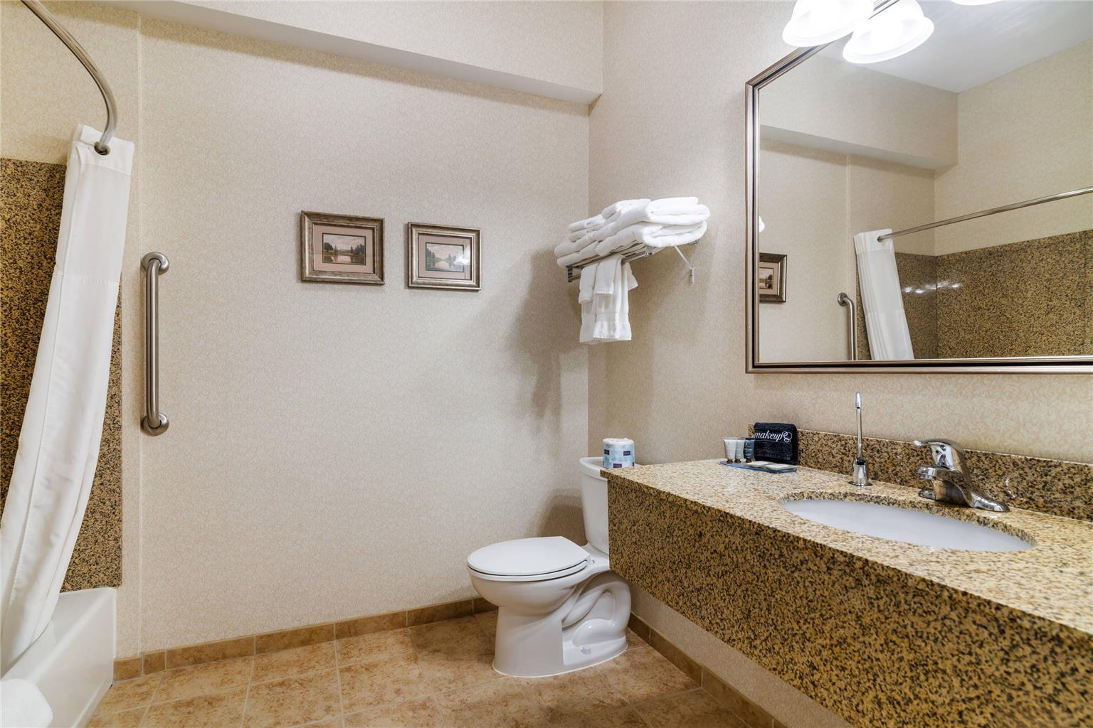 Maine Evergreen Hotel an Ascend Collection Hotel - photo 40