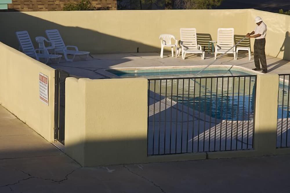 Motel 8 Willcox - photo 19
