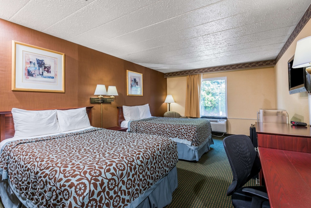 Days Inn by Wyndham Pittsburgh - photo 5