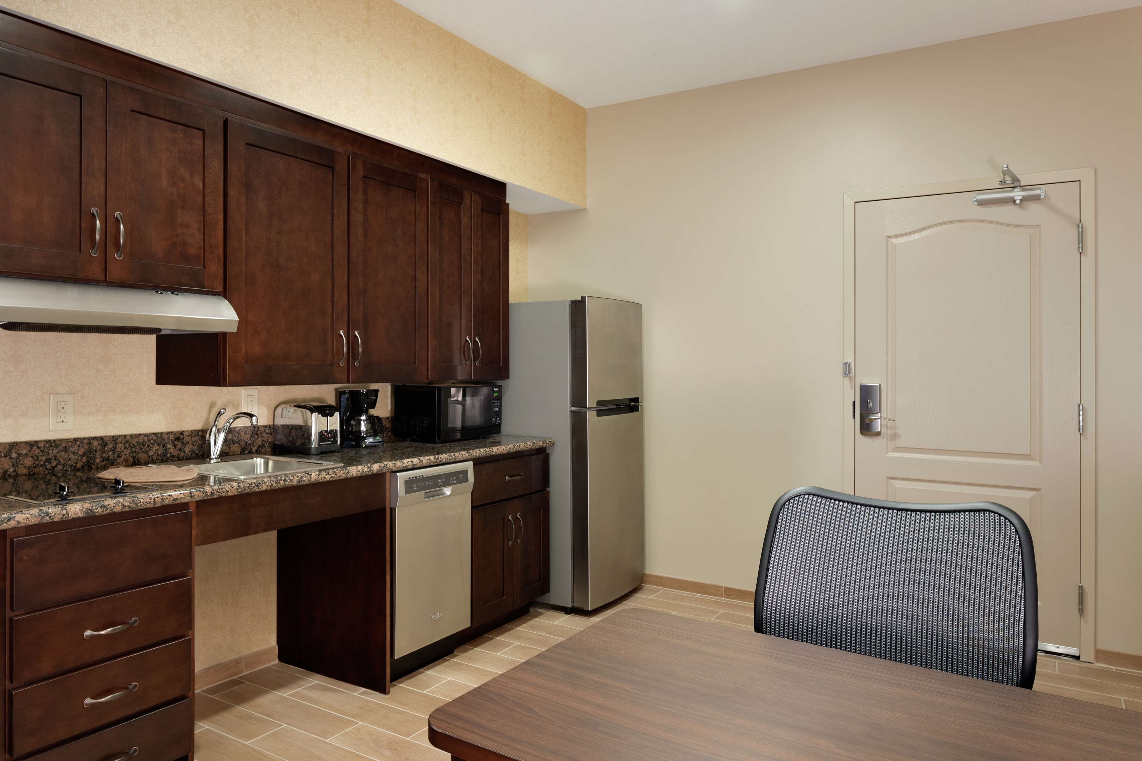 Homewood Suites by Hilton Kalamazoo Portage - photo 38