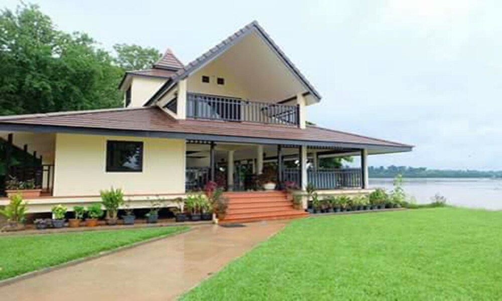 Wopakok Hotel — hotel in Pakse