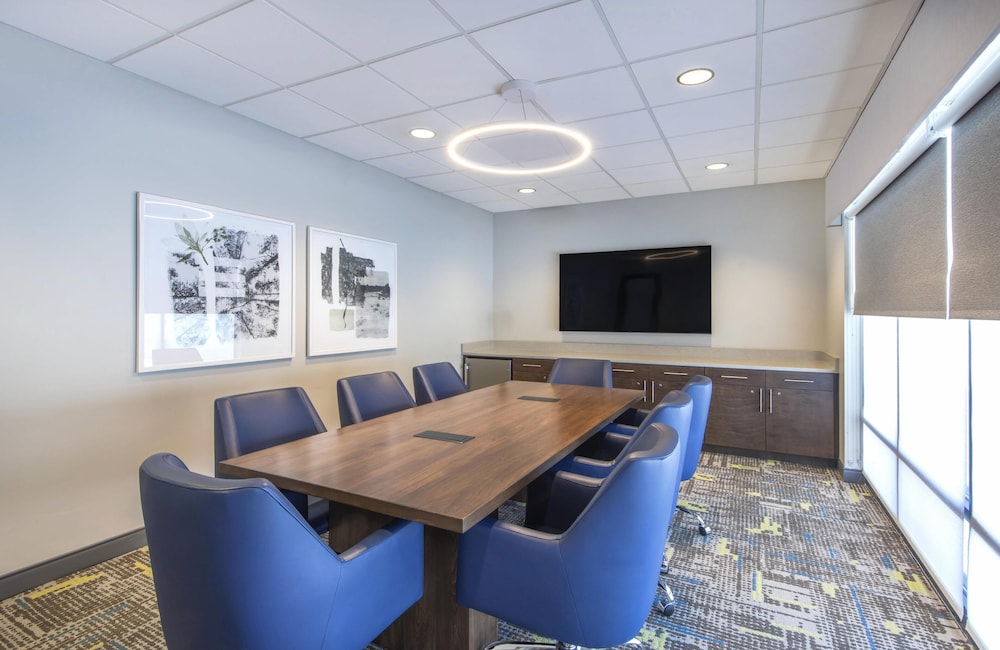Hampton Inn & Suites Burlington NC - photo 54