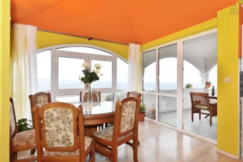 Apartment in Duce with sea view terrace air conditioning WiFi 5063 1 — 4-Star Luxury Hotel in Duce, Croatia