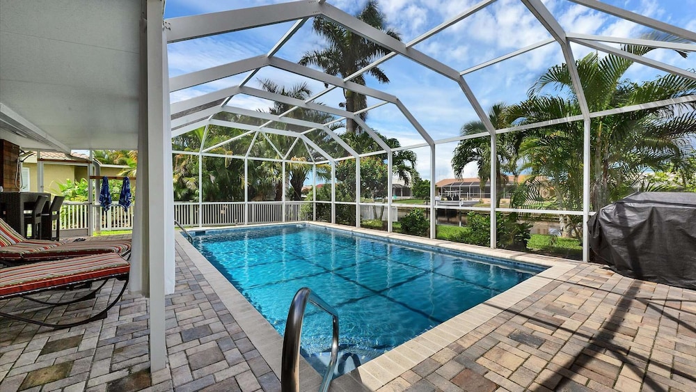 819 Napoli Lane in Punta Gorda, United States