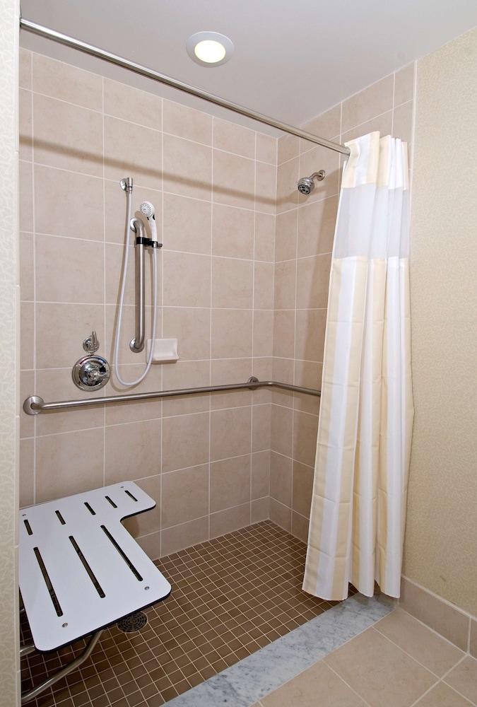 Hilton Garden Inn Mount Holly Westampton - photo 17