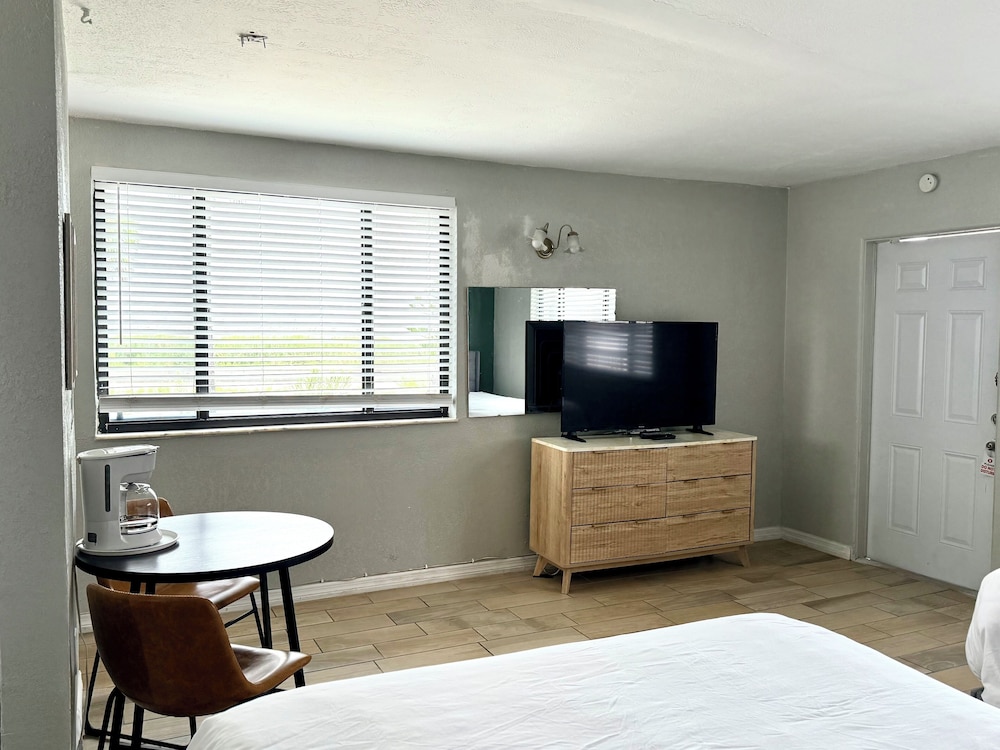 iBeach Resort - photo 25
