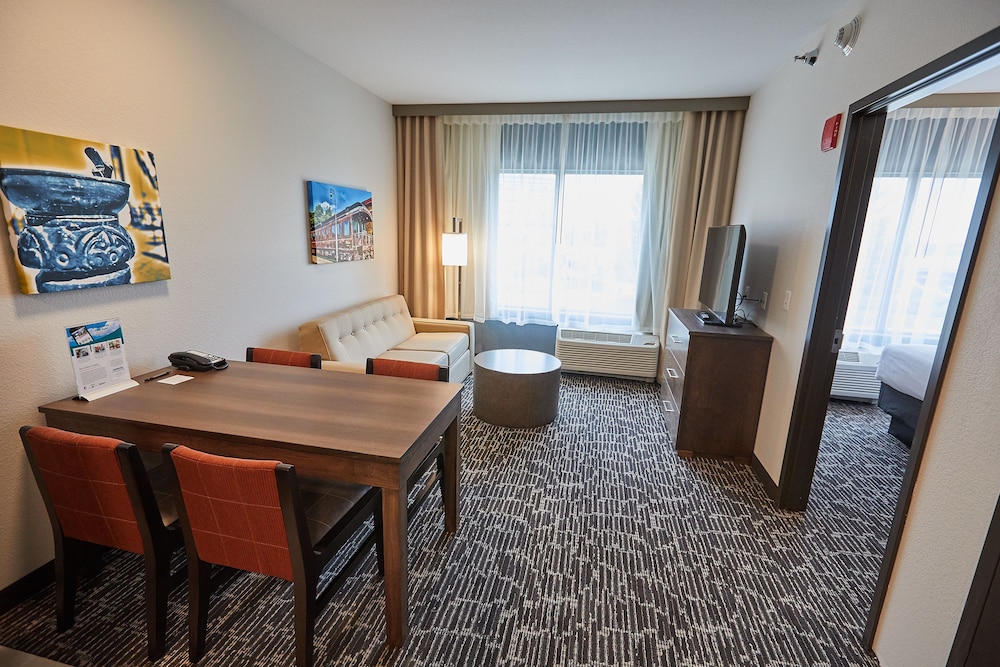 Gundersen Hotel & Suites - photo 17