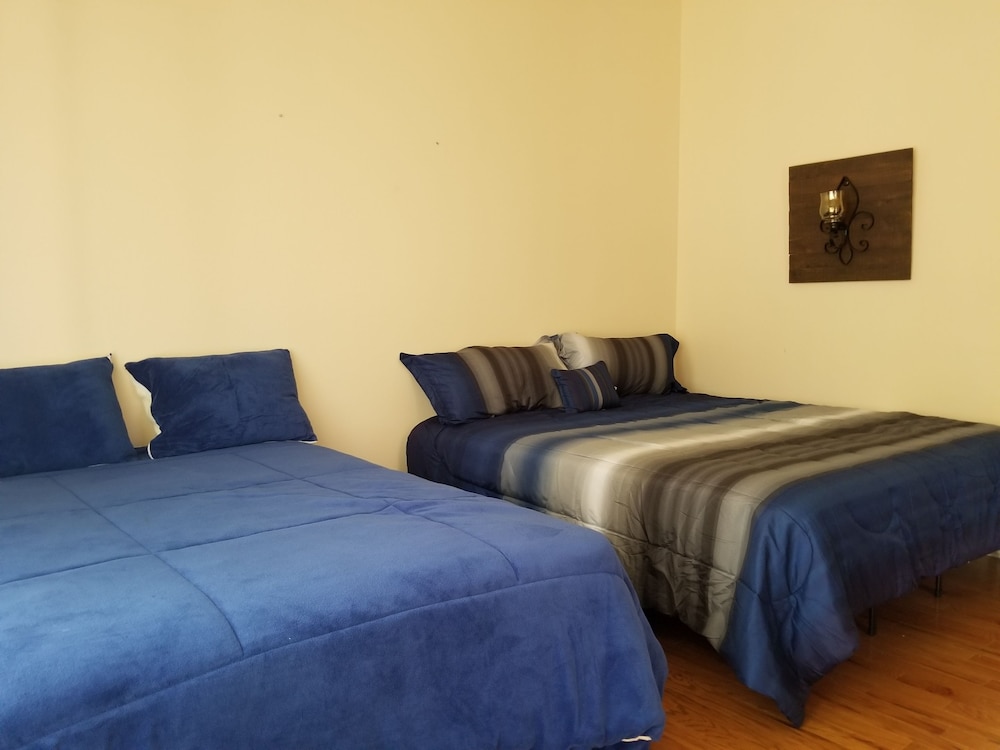 Mansion Getaway Sleeps 24 - photo 6