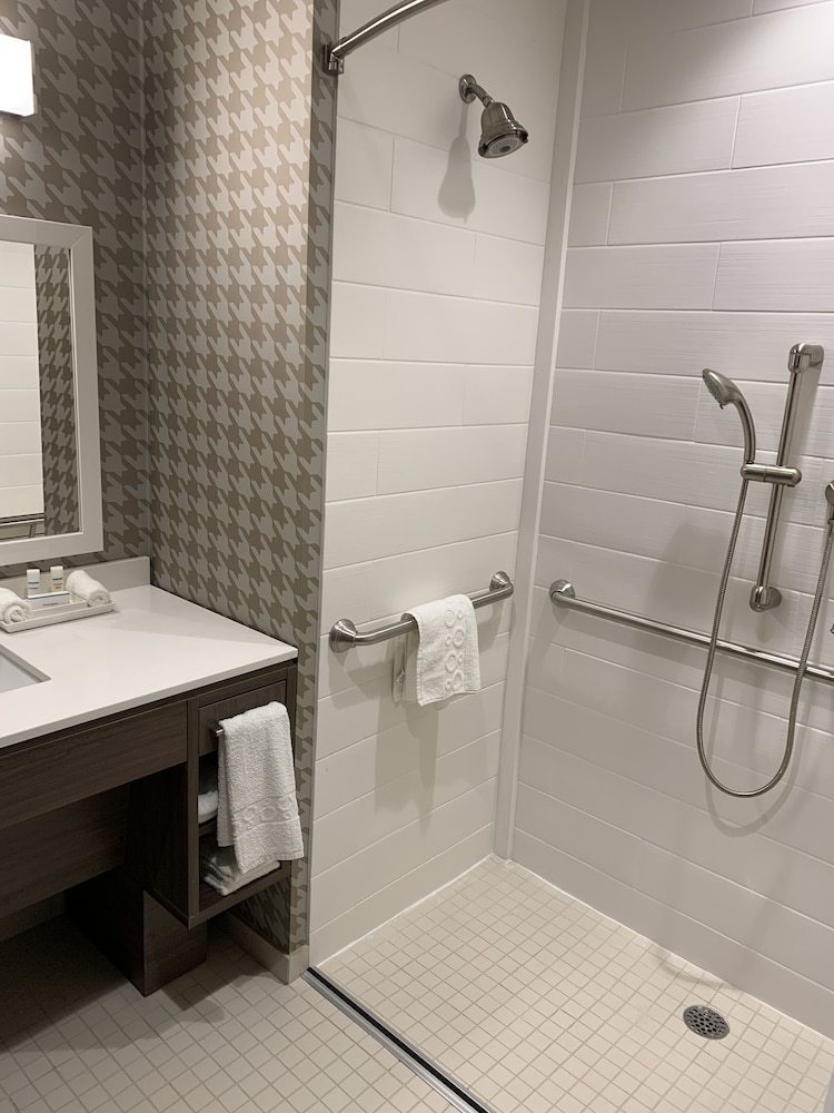 Home2 Suites by Hilton Charlotte Uptown NC - photo 34