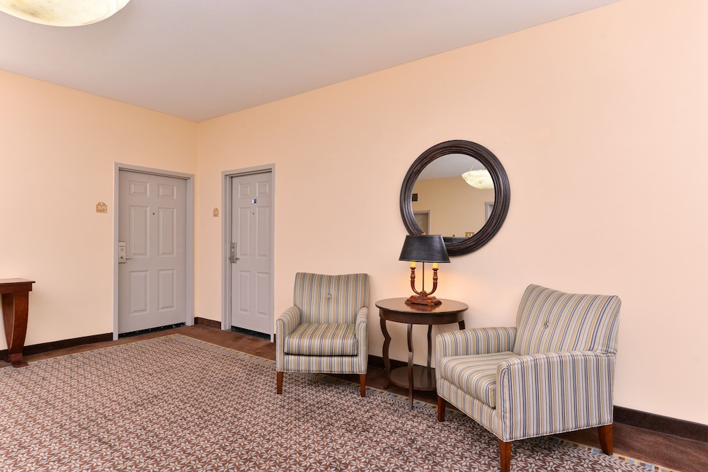 Candlewood Suites San Diego an IHG Hotel - photo 2