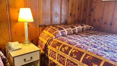 Pine Cone Motel - photo 29