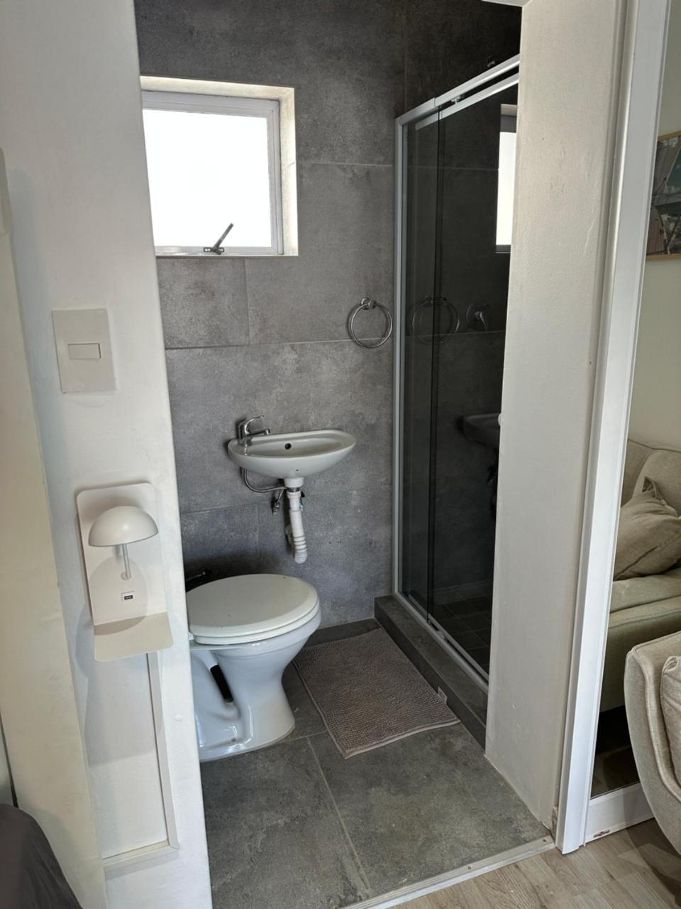 Skypool Guesthouse