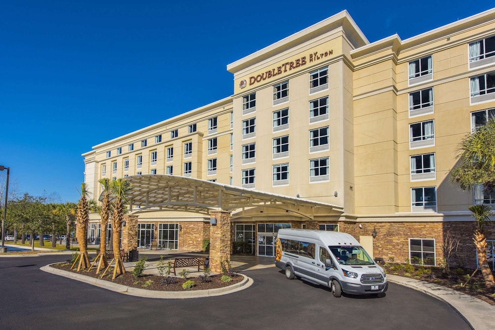 DoubleTree by Hilton North Charleston Convention Center in North Charleston, United States