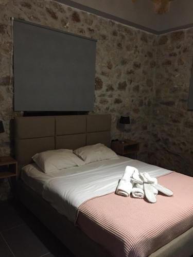 V&M Traditional Luxury Villa — 4-Star Luxury Hotel in Tolon, Greece
