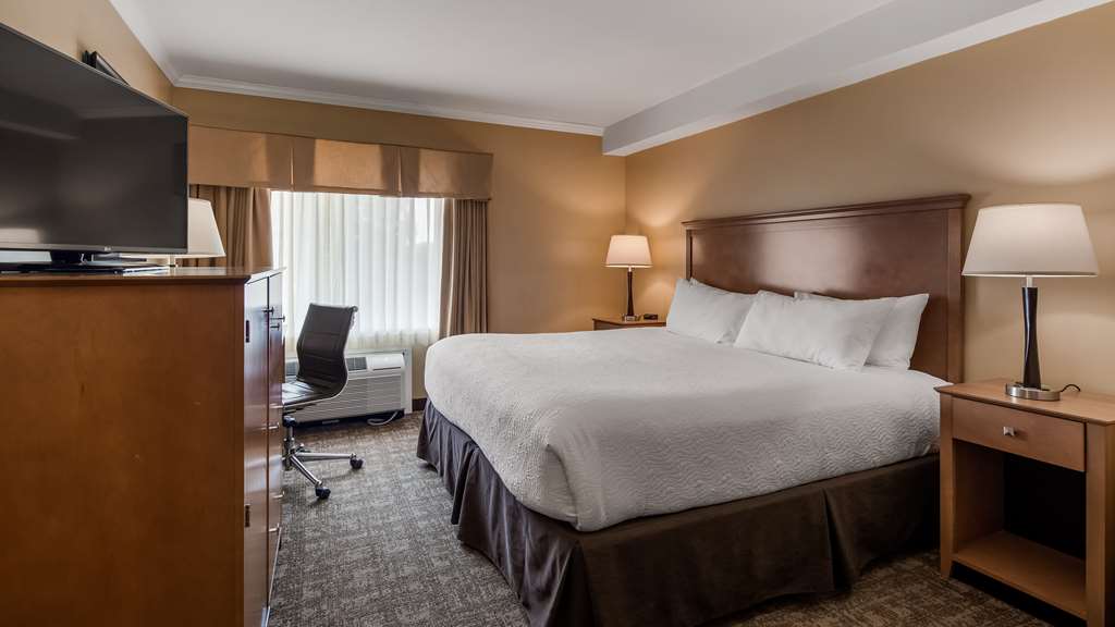 Best Western Plus Windjammer Inn & Conference Center - photo 42
