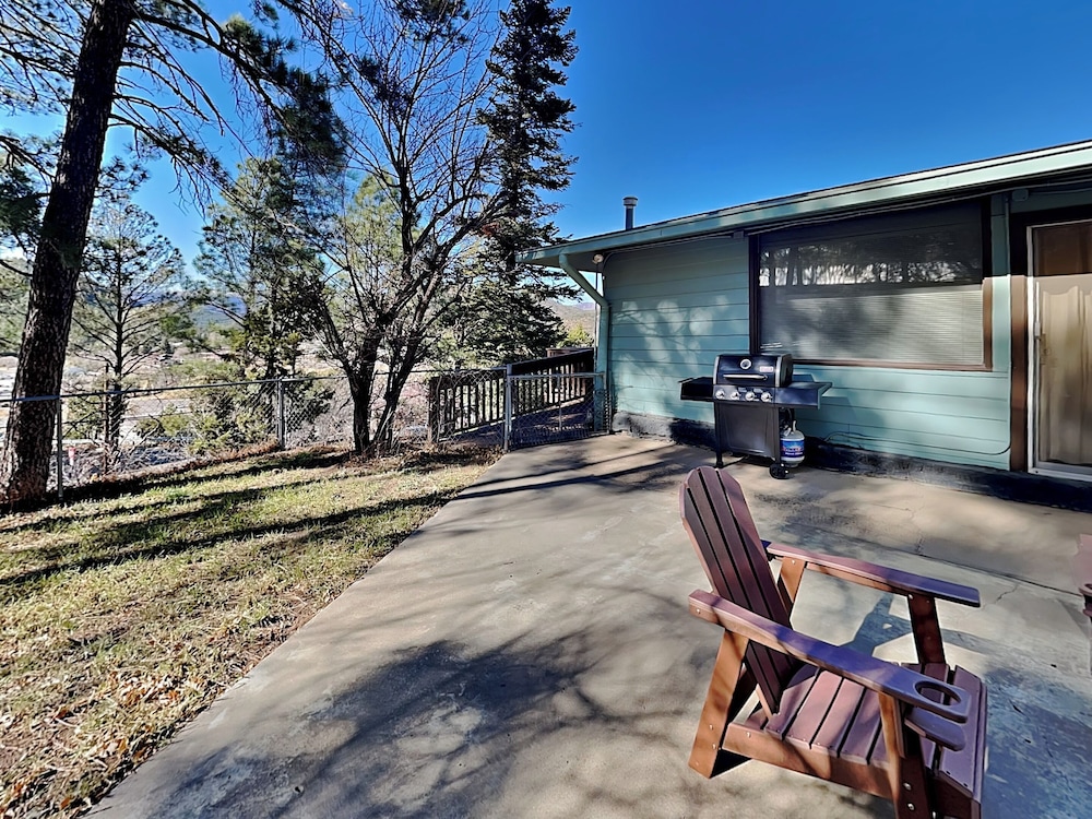 The Crow's Nest by Ruidoso Vacation Rentals — 4-Star Luxury Hotel in Ruidoso, United States