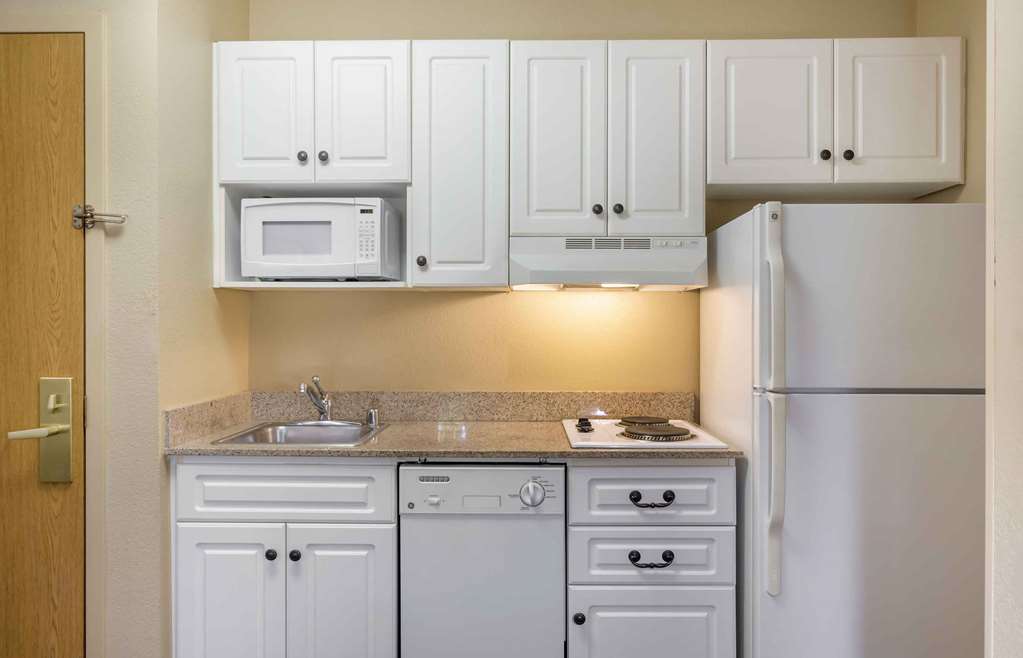 Extended Stay America Suites Seattle Bothell Canyon Park - photo 10