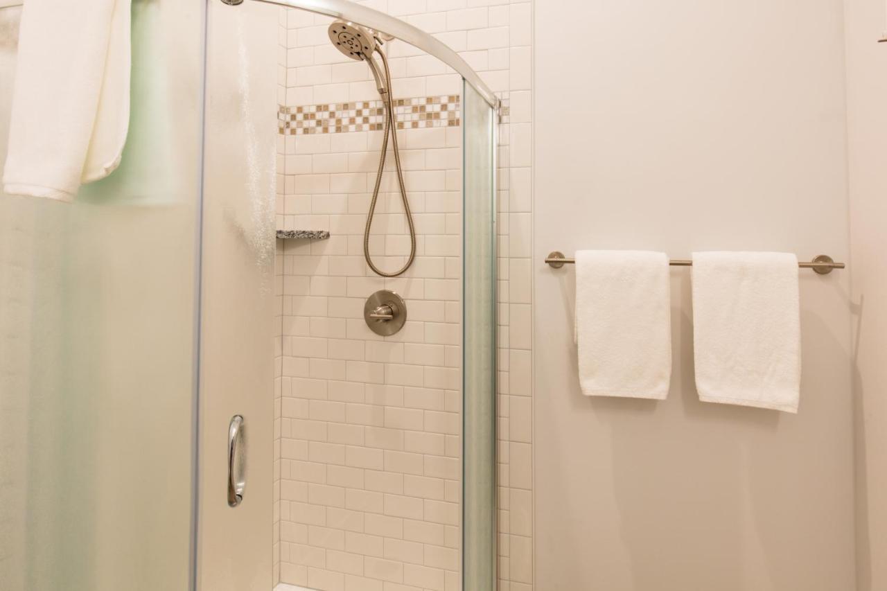 The Web Suites - photo 9