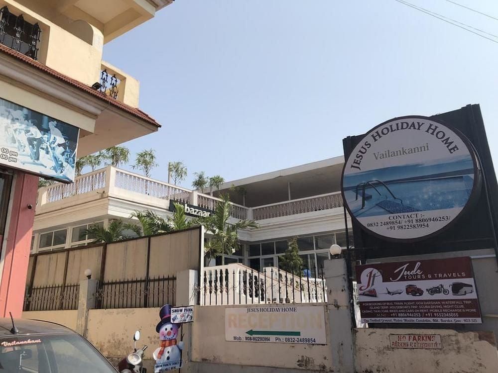 Jesus Holiday Home Resort in Candolim, India