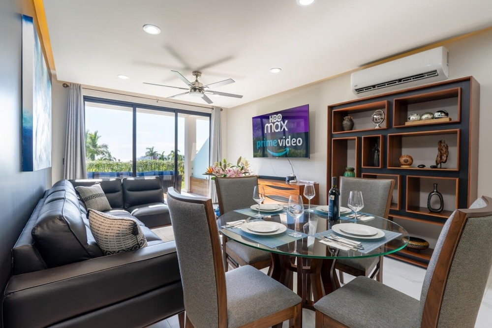 Beach Access 4 Beds 2 Bedroom 2 Bath Quadrant 4107 — 4-Star Luxury Hotel in Bucerias, Mexico