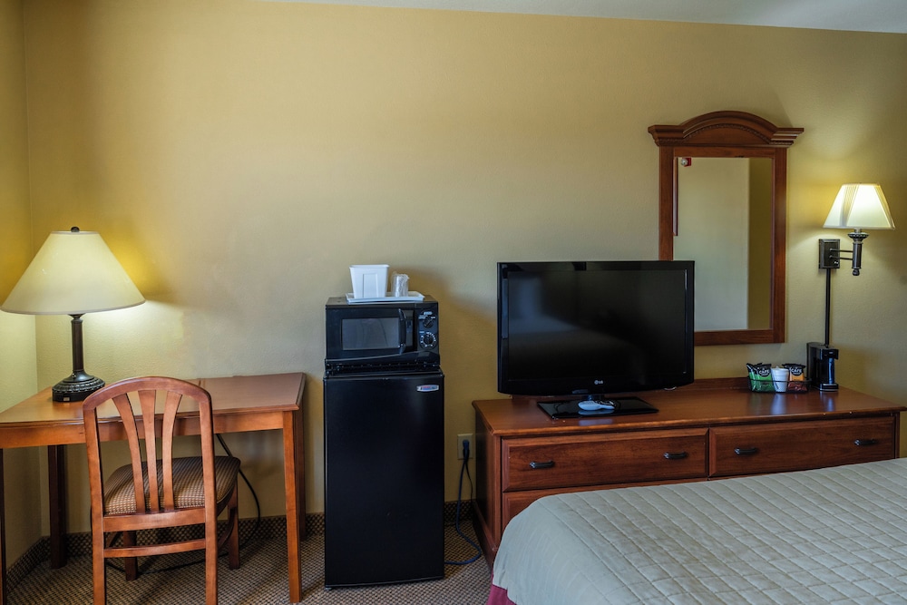 Baymont by Wyndham Pinedale - photo 54