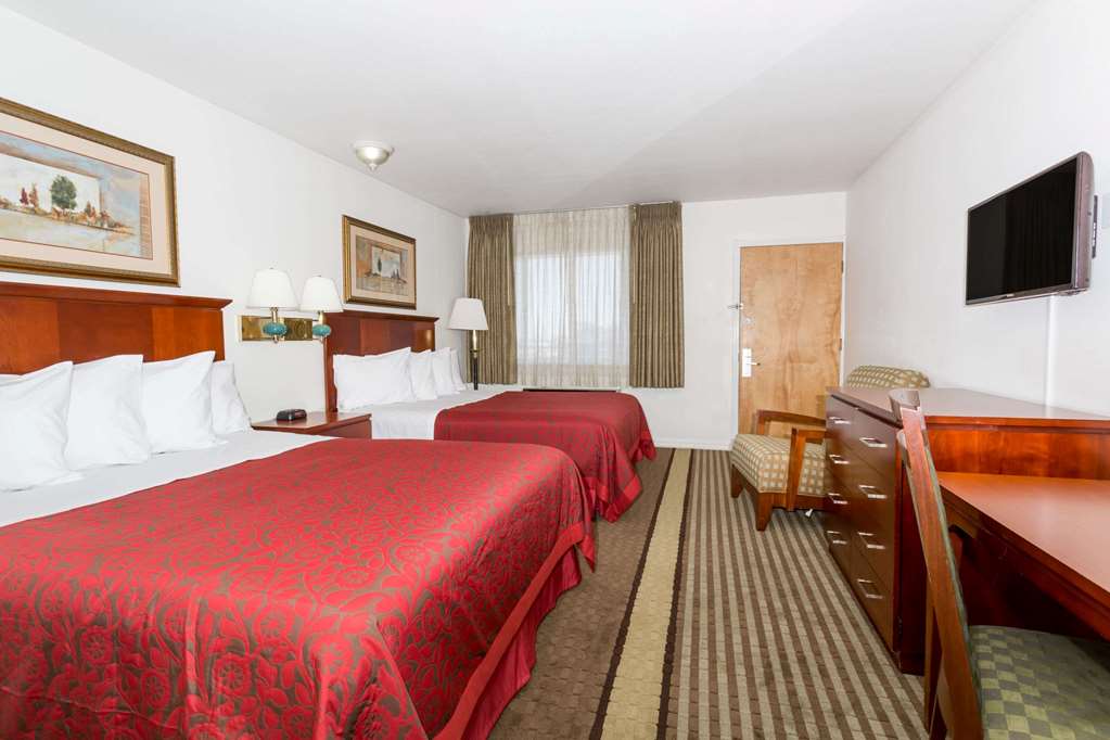 Days Inn by Wyndham Kimball - photo 7
