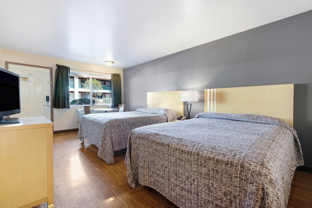 Virgin River Hotel and Casino - photo 22