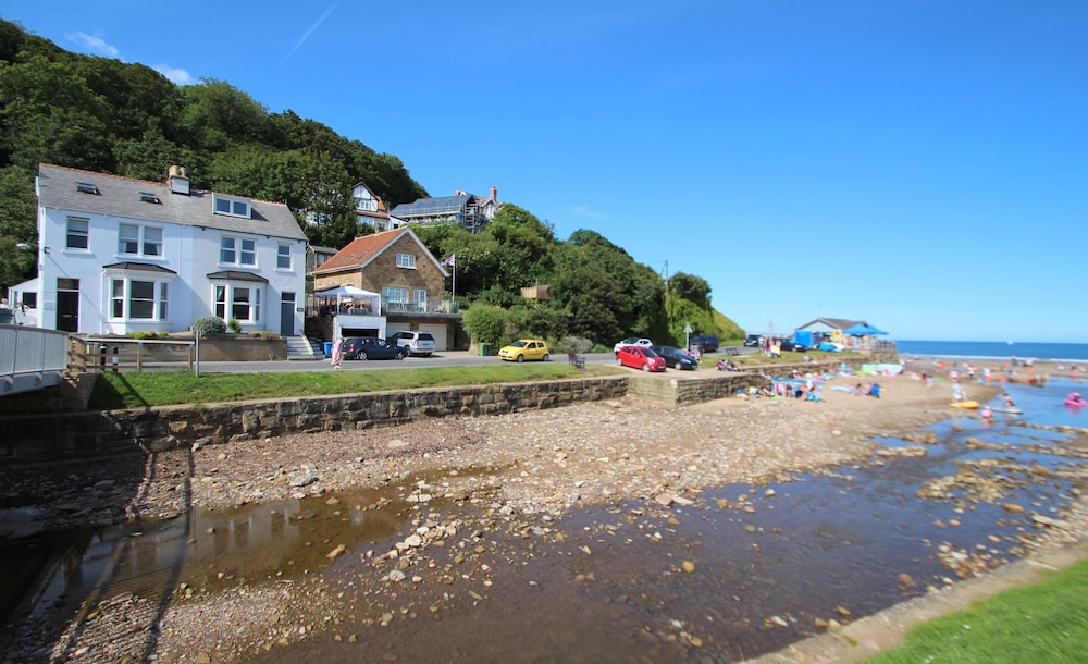 Quayside - last minute hotel in Whitby