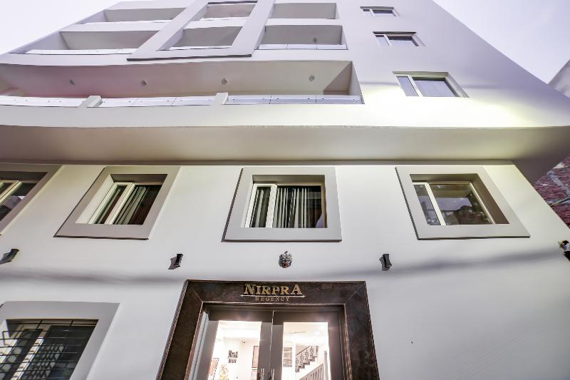 Collection O 77161 Shalimar Bagh in Delhi, India