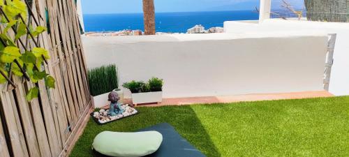 Tess Mirador de EnsueA o con Vistas PanorA micas — 4-Star Luxury Hotel in Adeje, Spain