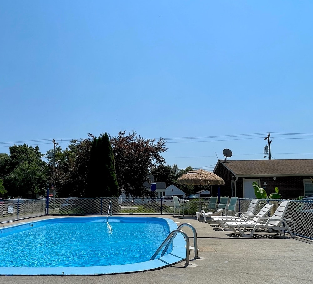 Maddox Inn - photo 49