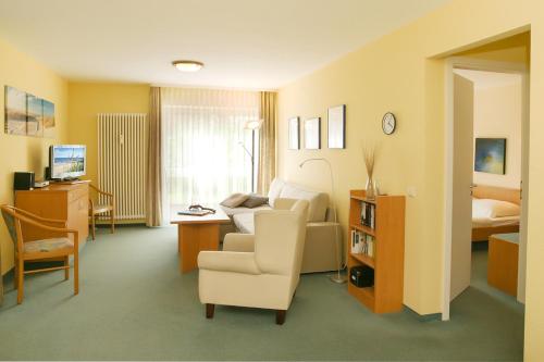 Ostseeblick Wustrow 27 — 4-Star Luxury Hotel in Ostseebad Kuehlungsborn, Germany