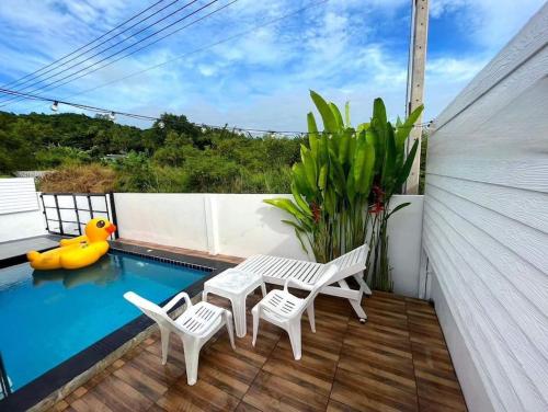 Pool Villa Sattahip White House — 4-Star Luxury Hotel in Sattahip, Thailand