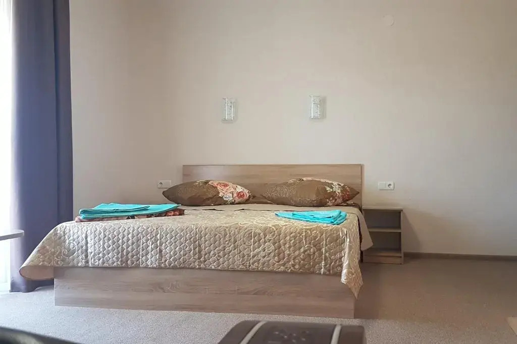 Nikos Hotel — Unknown City — photo 3