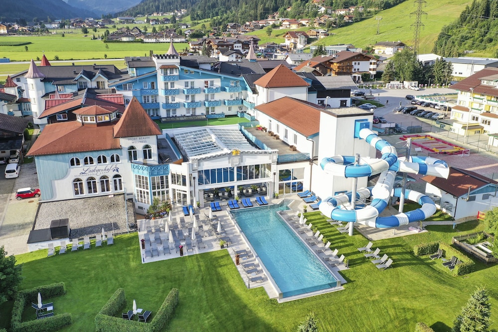 Schlosshotel Lacknerhof in Flachau, Austria
