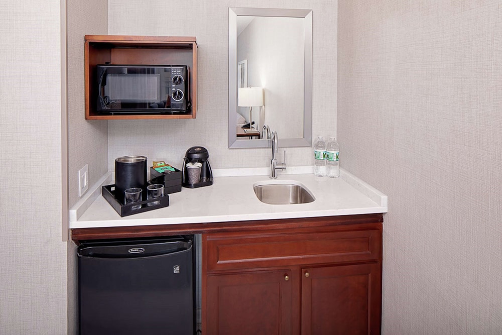Embassy Suites by Hilton Boston Marlborough - photo 10