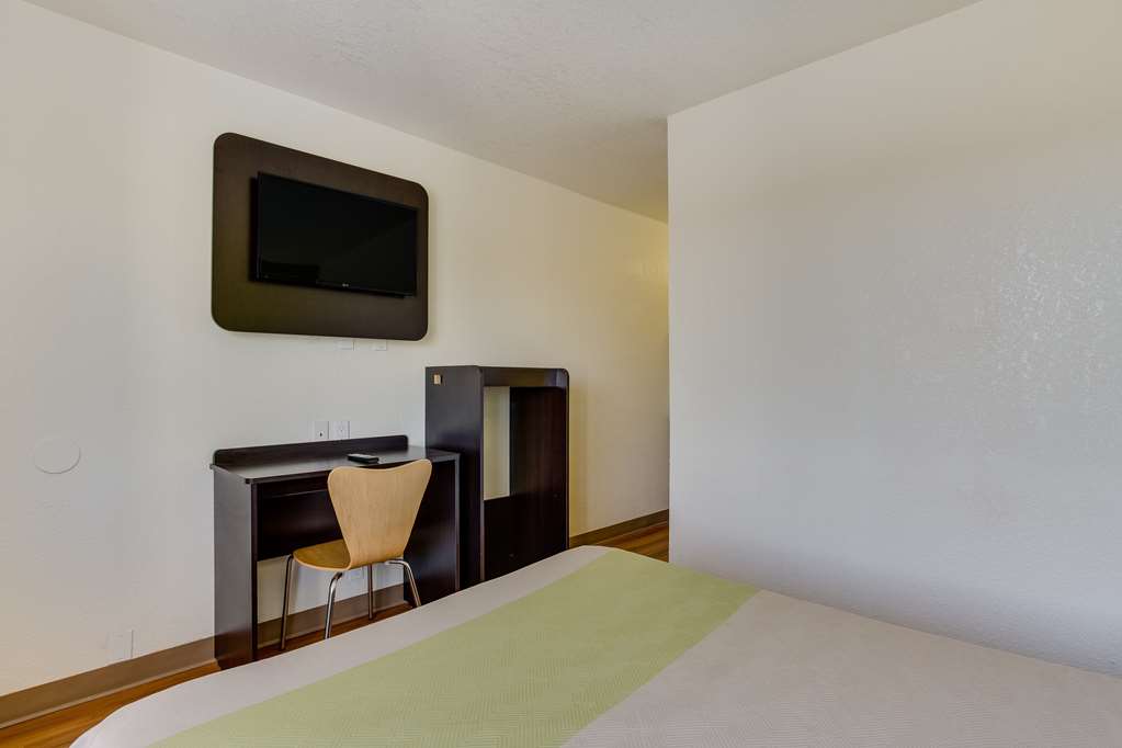 Motel 6 El Paso TX West - photo 23