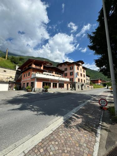 Hotel Eternità — hotel in Malonno