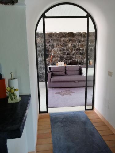 Antico Dammuso Venedisè con piscina in Pantelleria, Italy