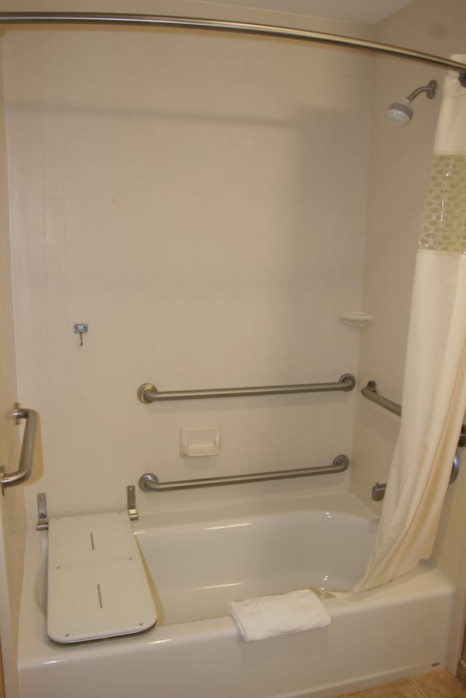 Hampton Inn & Suites Folsom - photo 38