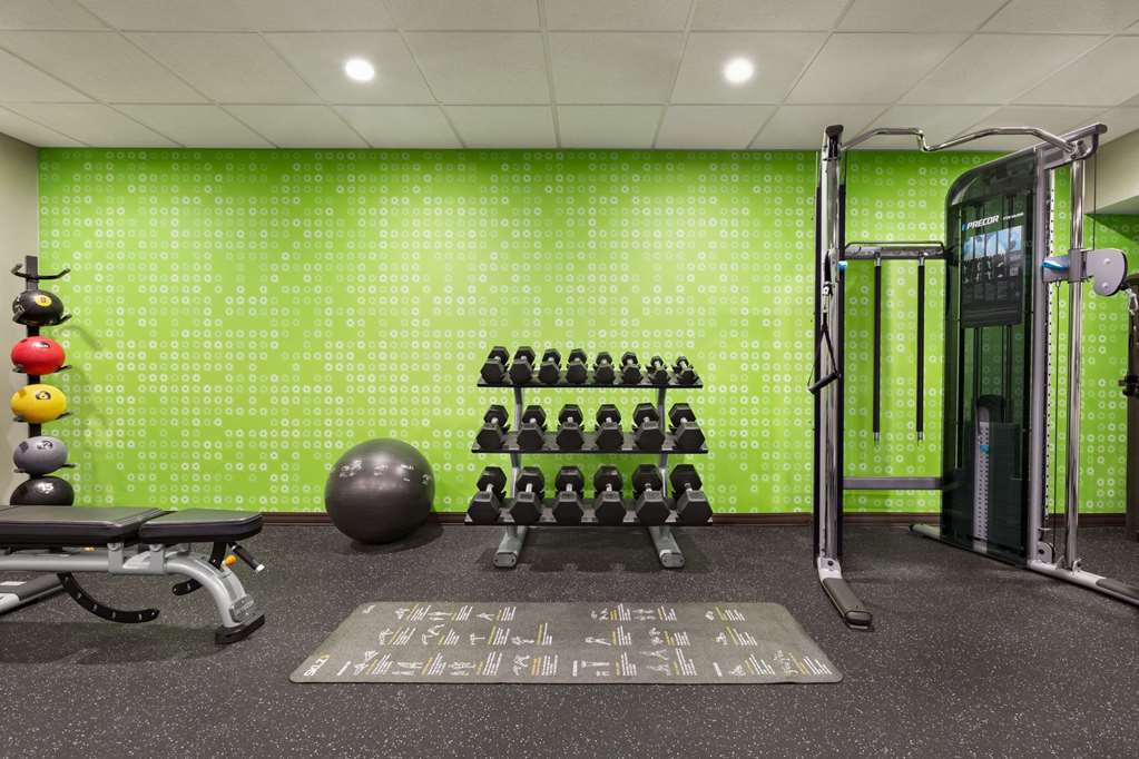 La Quinta Inn & Suites by Wyndham Lackawanna - photo 7
