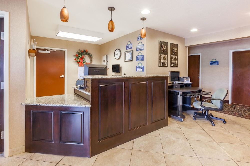 Days Inn by Wyndham Central City - photo 4