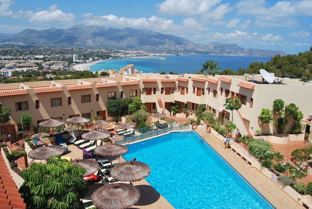 Albir Hills Apartments — 4-Star Luxury Hotel in Alicante, Spain