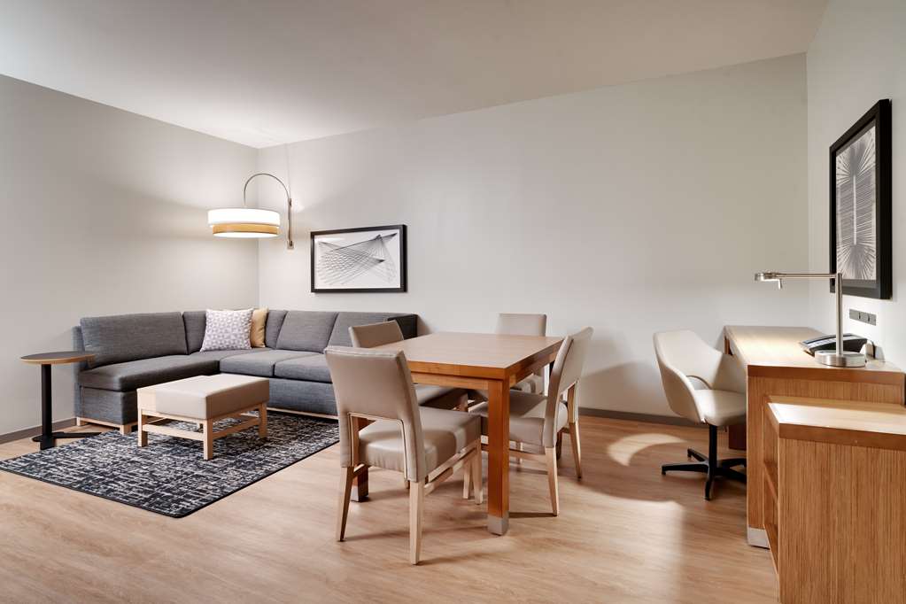 Hyatt Place at Anaheim Resort Convention Center - photo 41