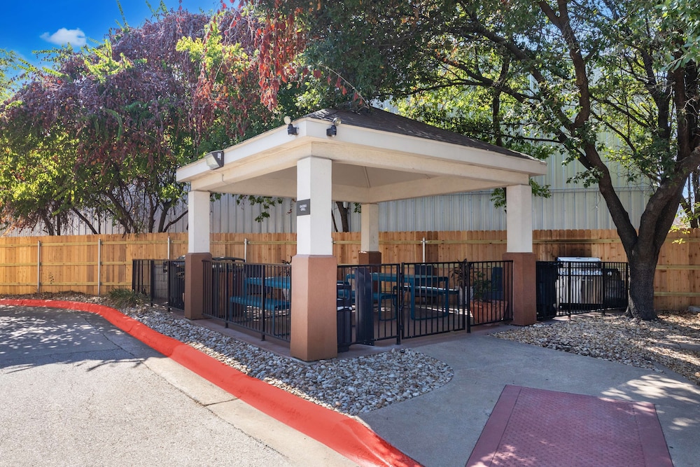 Sonesta Simply Suites Austin South - photo 42
