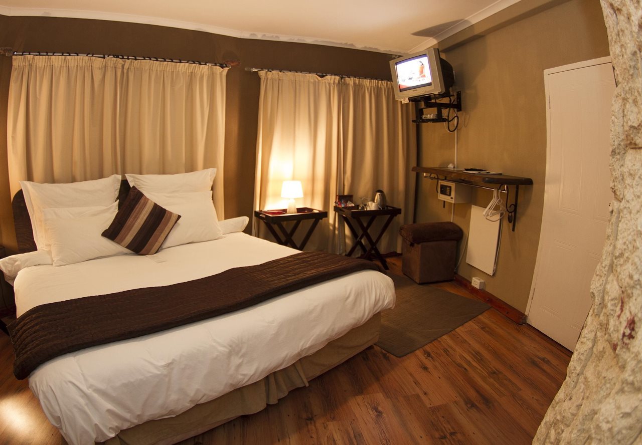 The Roundhouse Bed & Breakfast — 4-Star Luxury Hotel in Cape Town, South Africa